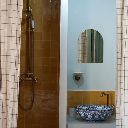 Casaia - La Cigale - Avec Salle De Bain Privee 아파트